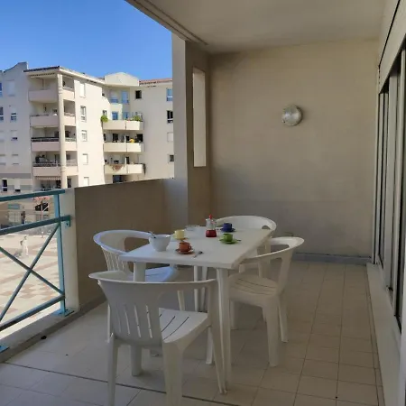 Appartement 2 Pieces Avec Terrasse, Piscine, Parking A 5 Min De La - 4 Couchages - Fr-1-252-158