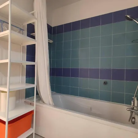 2 Pieces Avec Terrasse, Piscine, Parking A 5 Min De La - 4 Couchages - Fr-1-252-158 Appartement *